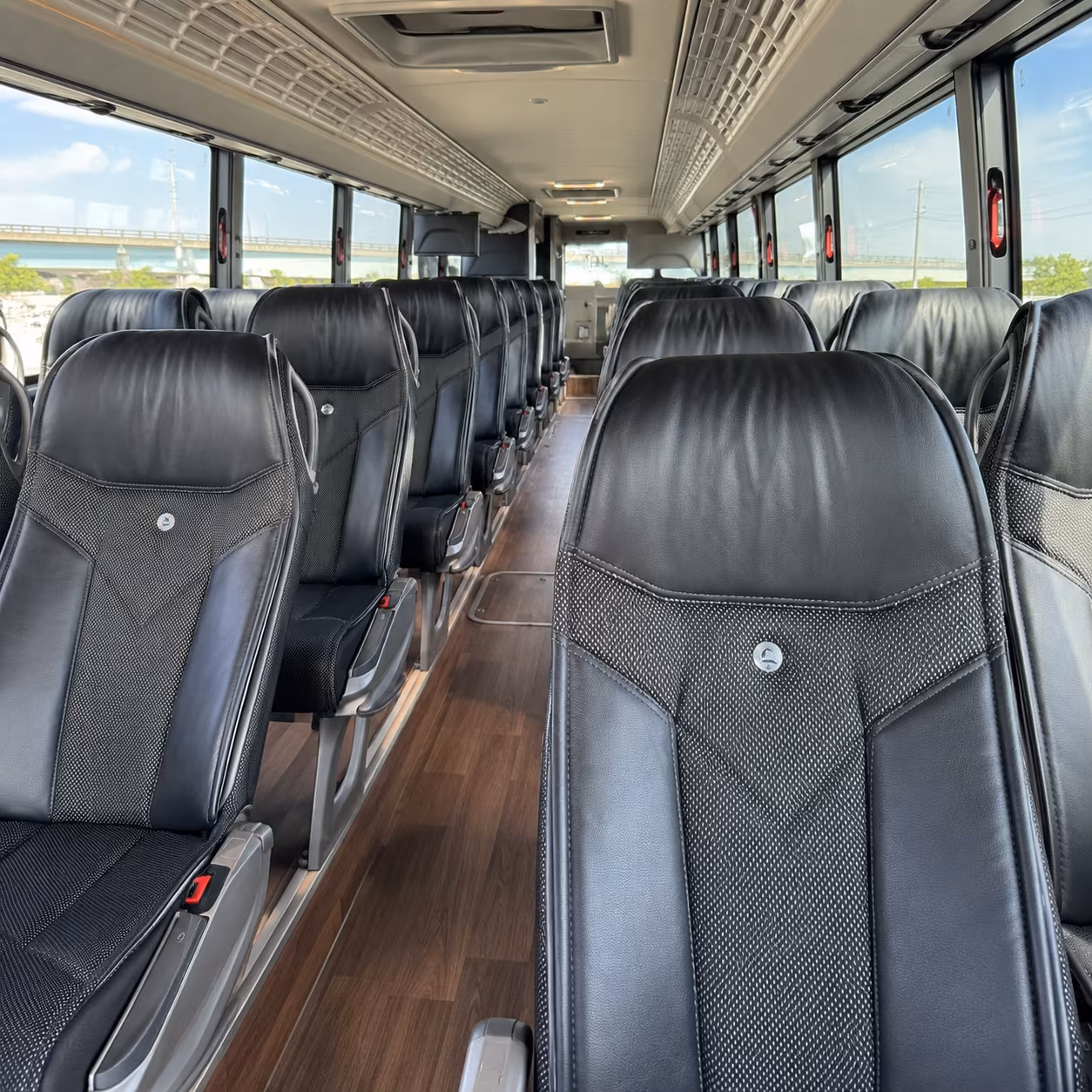 charter buses to the science museum of minnesota and minnesota history center in saint paul
