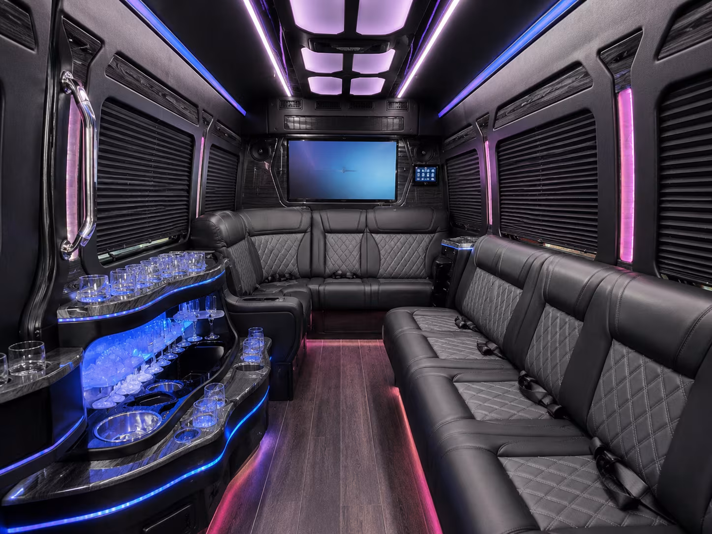 compare buses to university of minnesota gopher games and events