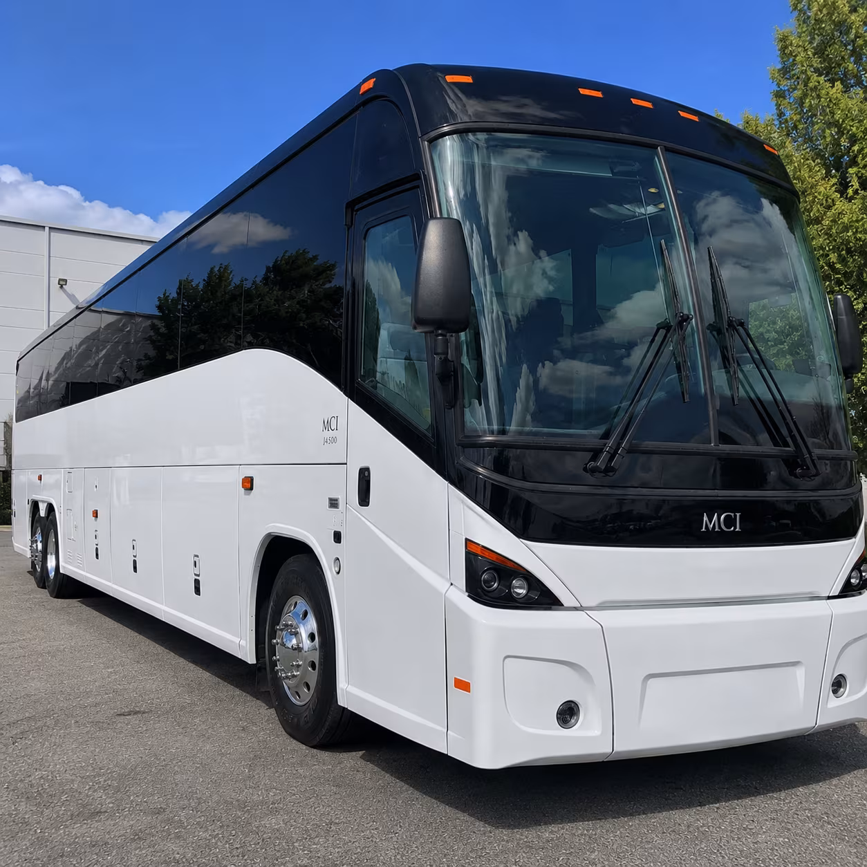 corporate campus connector shuttles between lakeville and eagan